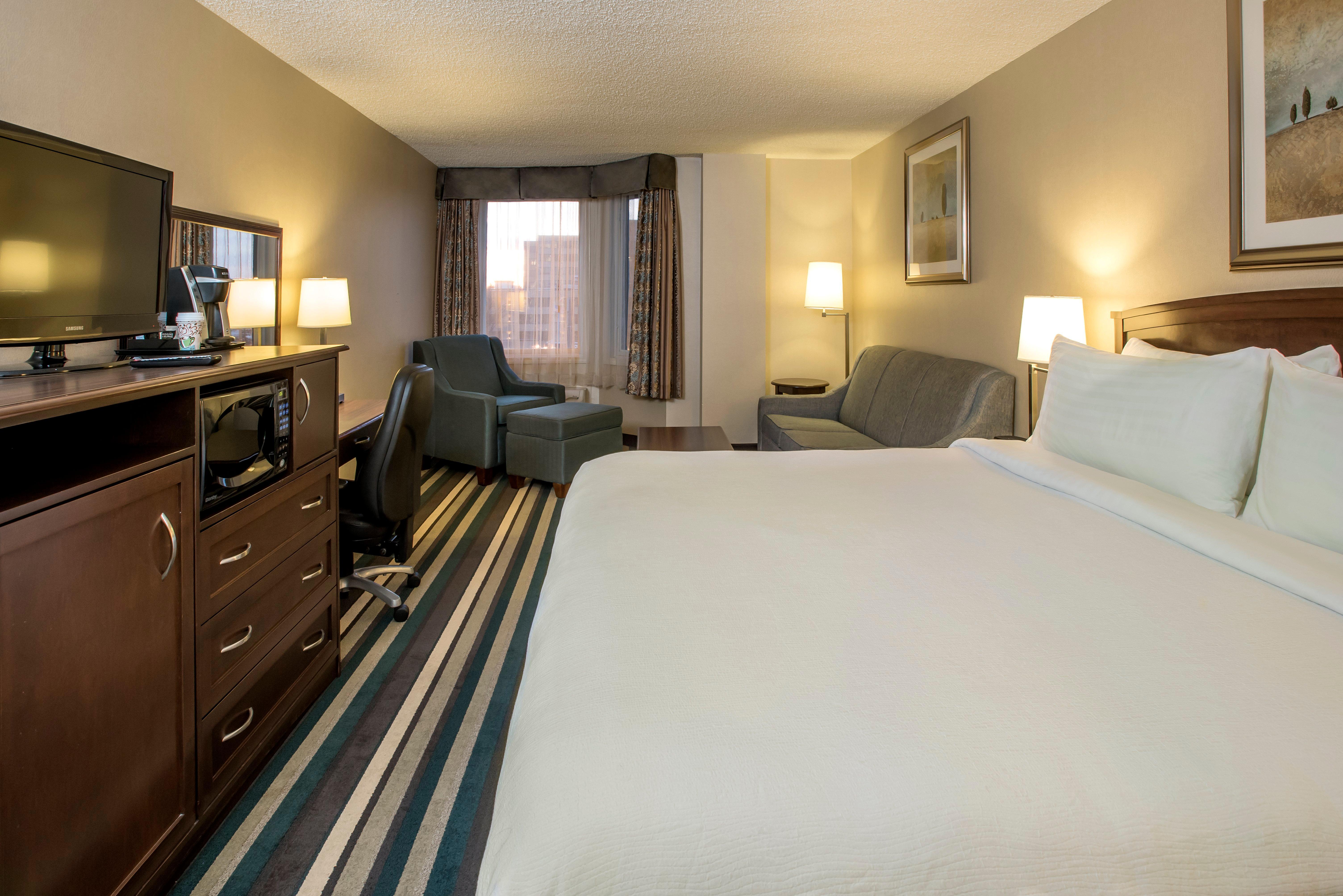 Holiday Inn Conference Centre Edmonton South By Ihg Экстерьер фото