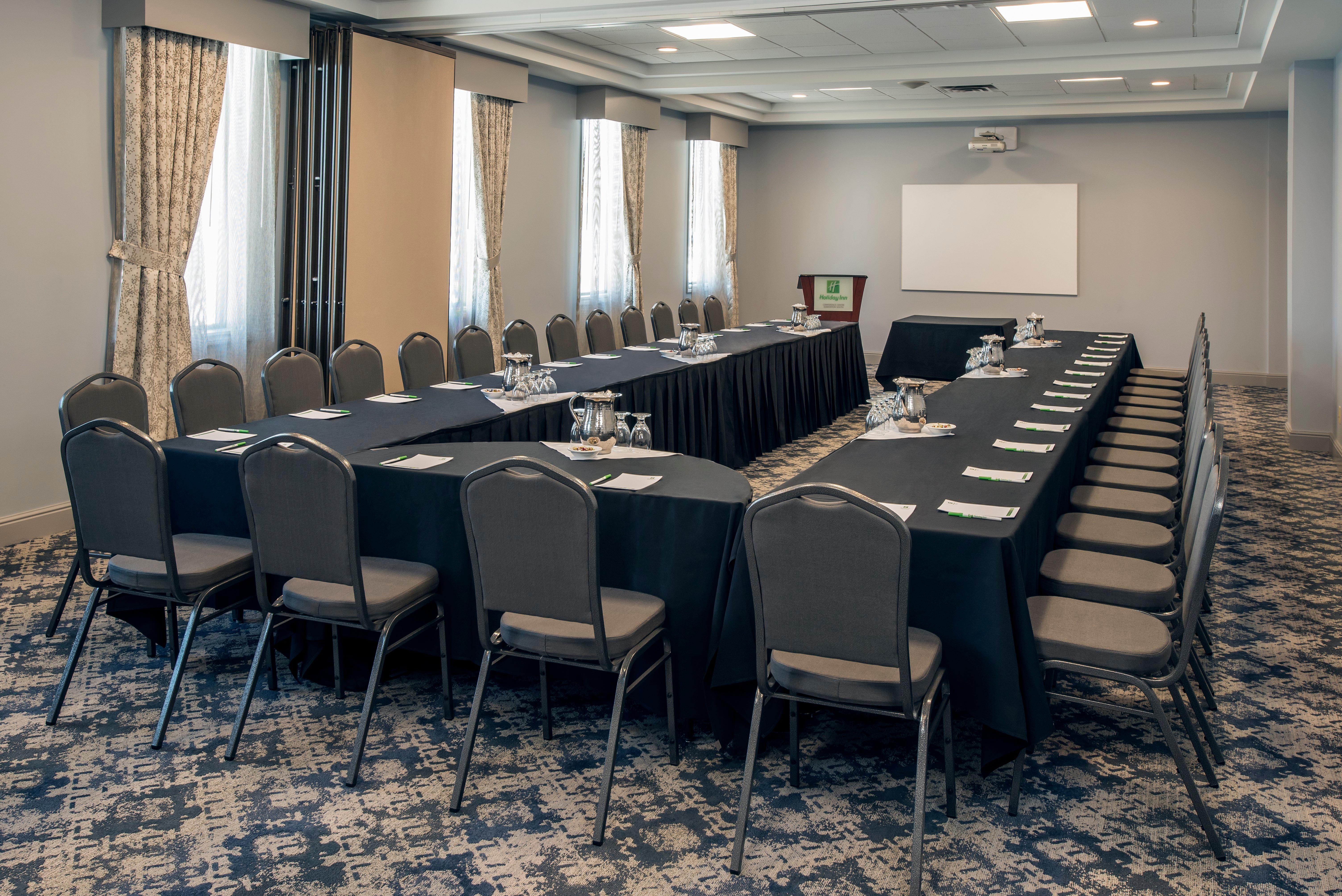 Holiday Inn Conference Centre Edmonton South By Ihg Экстерьер фото