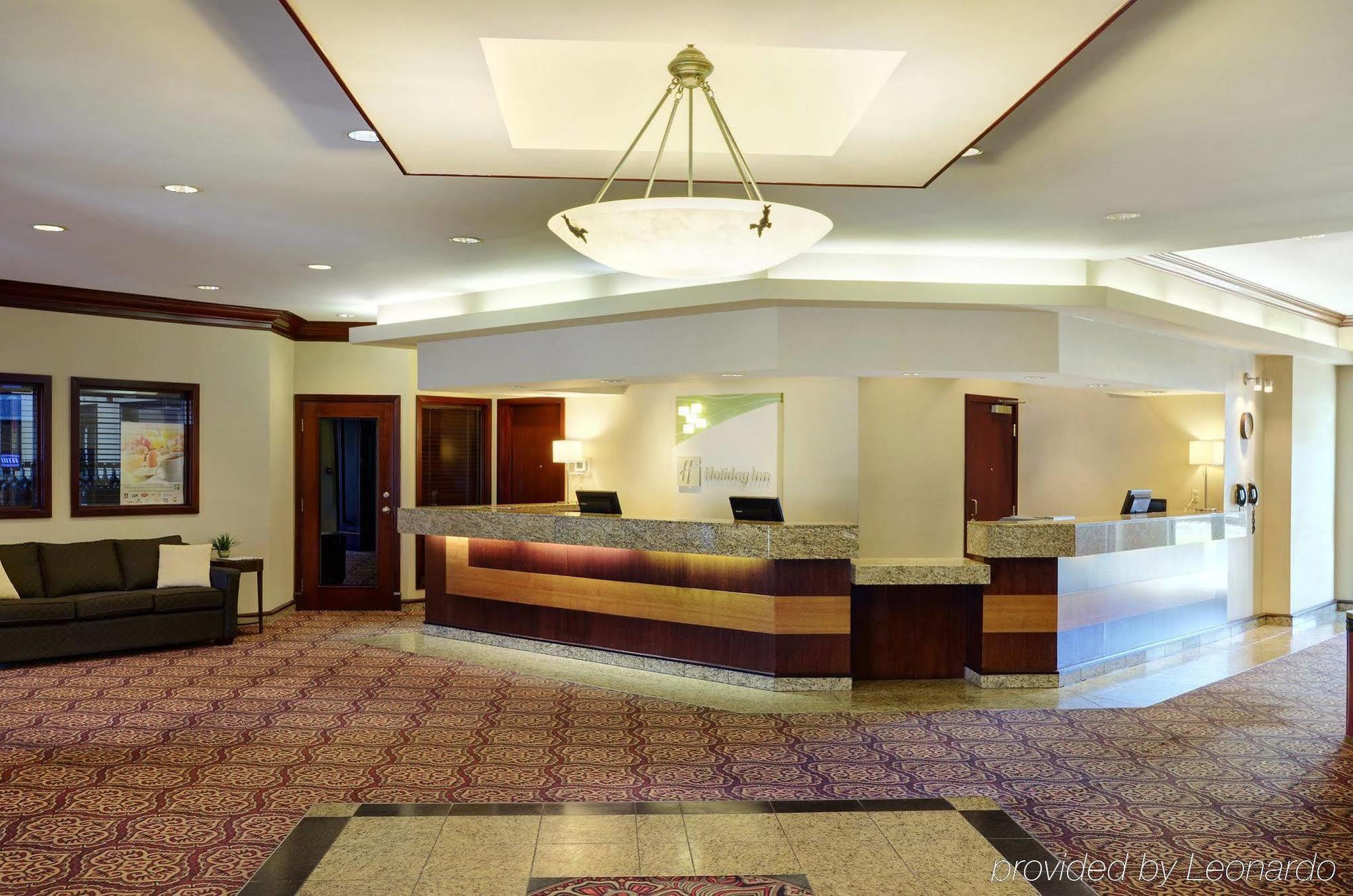 Holiday Inn Conference Centre Edmonton South By Ihg Экстерьер фото