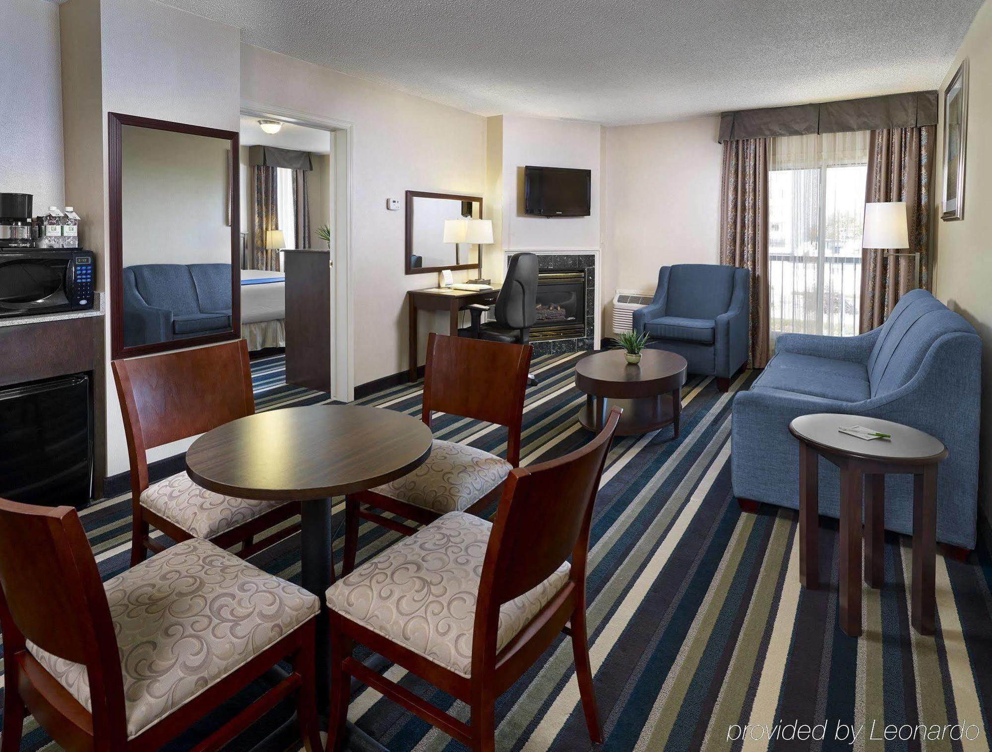 Holiday Inn Conference Centre Edmonton South By Ihg Экстерьер фото