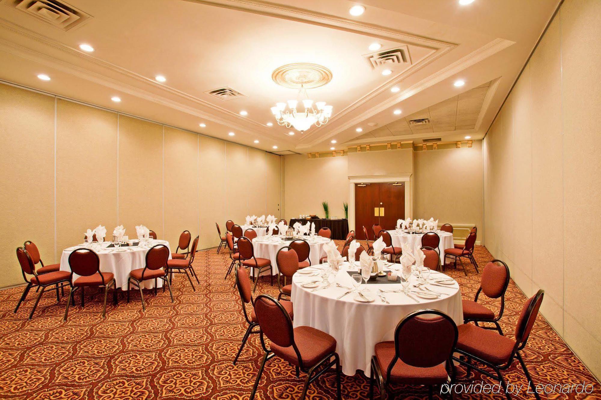 Holiday Inn Conference Centre Edmonton South By Ihg Экстерьер фото